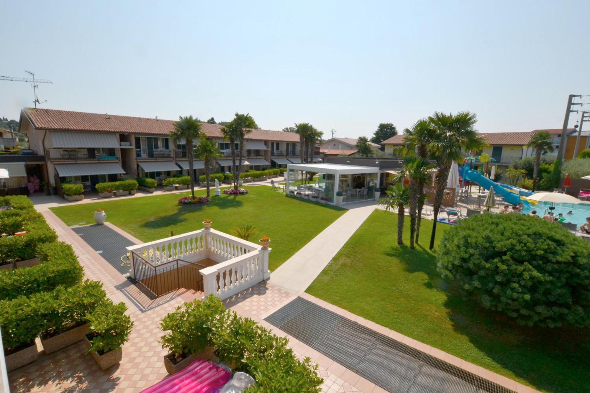Residence La Margherita Лацизе Екстер'єр фото