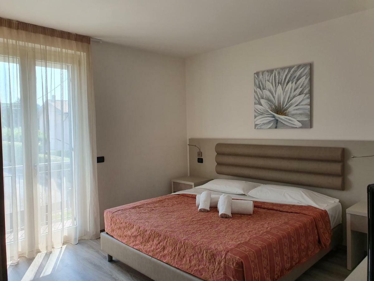 Residence La Margherita Лацизе Екстер'єр фото